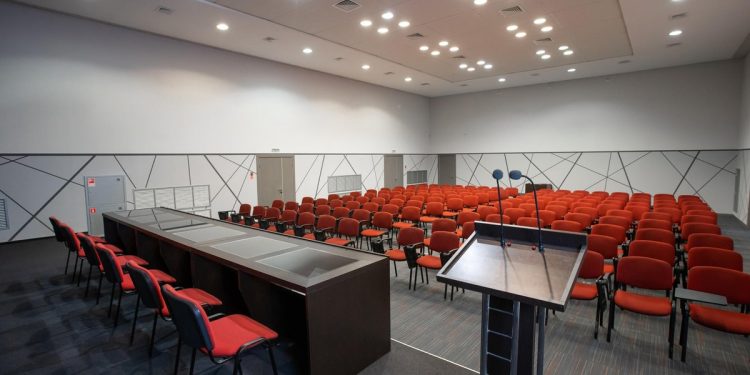 Меблировка конференц-залов и переговорных комнат - LeadFactory